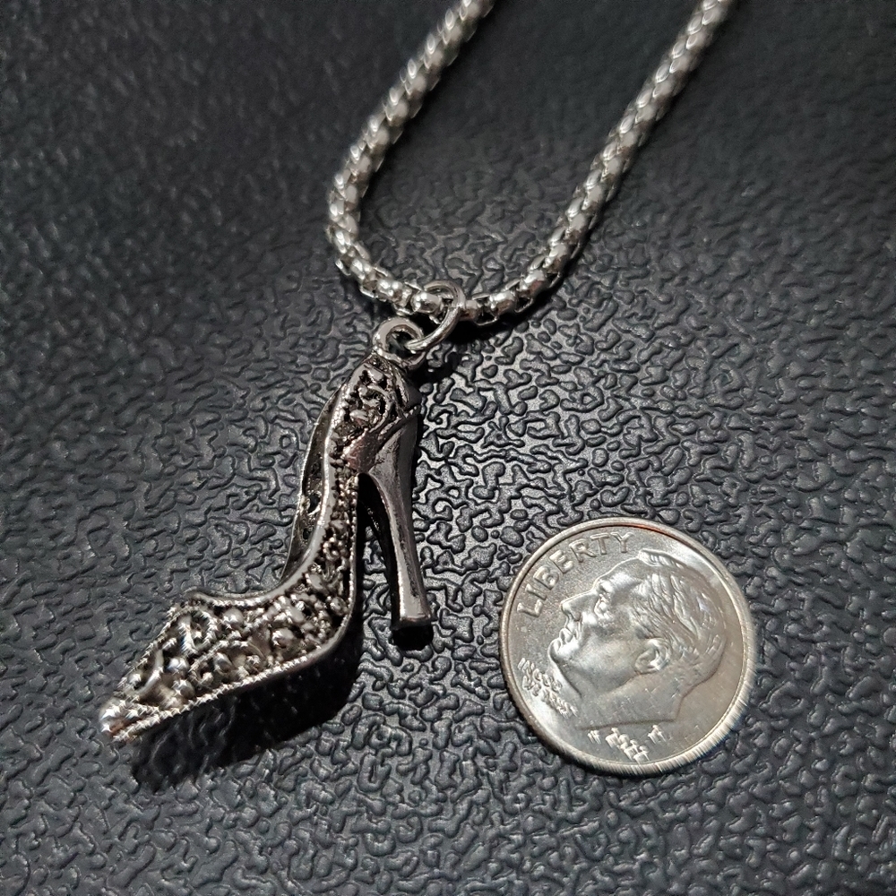 High Heel Shoe Necklace - New  Cinderella Costume Jewelry - Picture 7 of 12